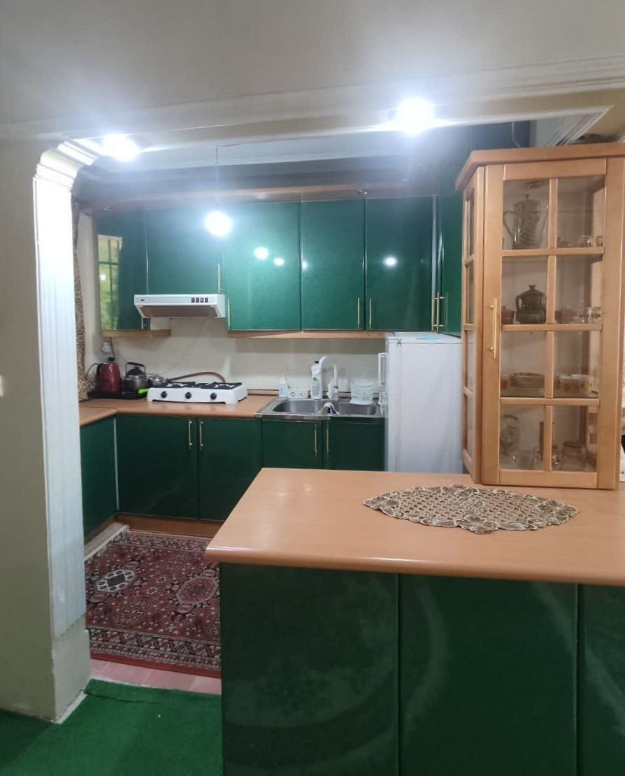 آشپزخانه طبقه اول