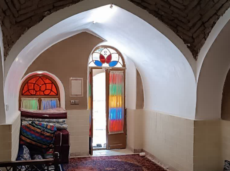 داخل "اتاق (2)"