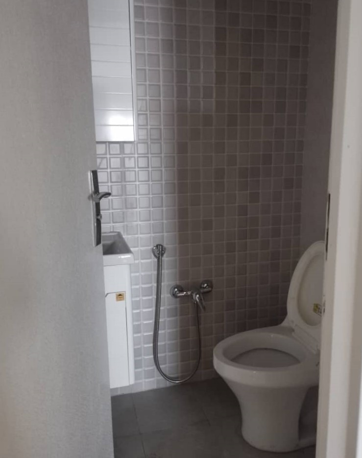 سرویس بهداشتی و حمام سرویس بهداشتی و حمام