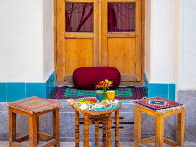 خانه بوم گردی ماه بی‌بی (تخت در خوابگاه آقایان)