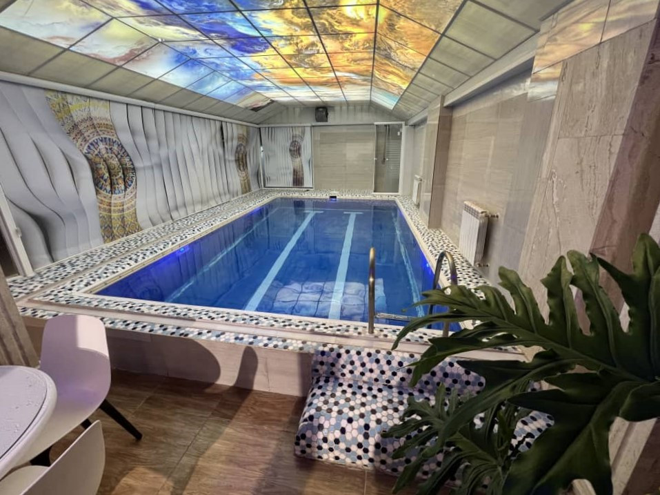 استخر استخر