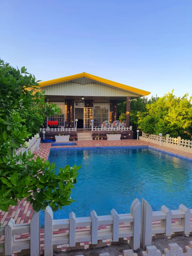 نمای ساختمان و استخر نمای ساختمان و استخر