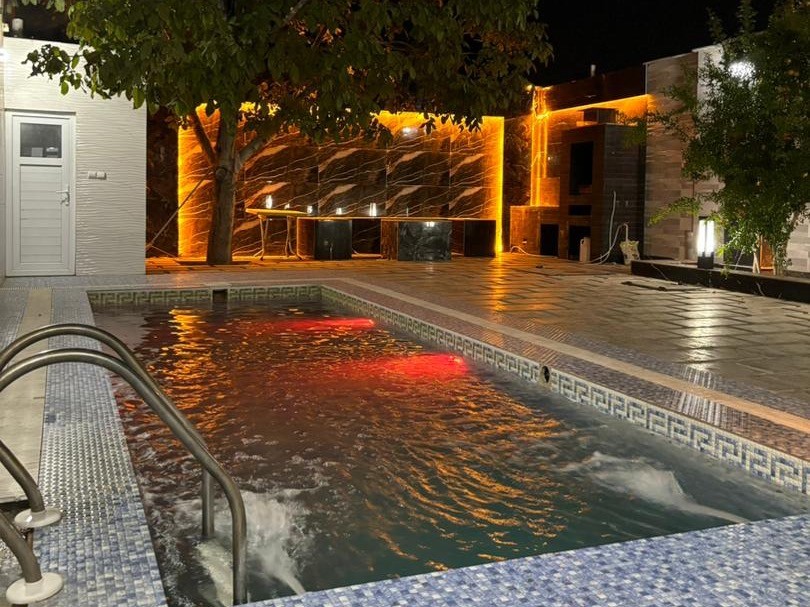 حیاط و استخر حیاط و استخر