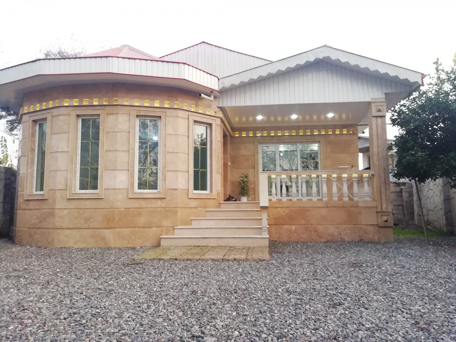 نمای اقامتگاه