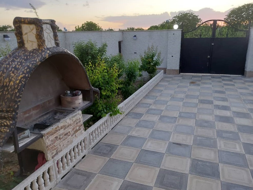 حیاط حیاط