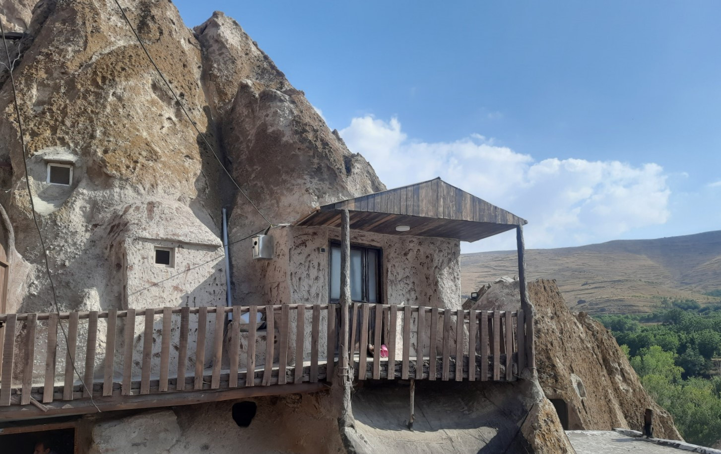 نمای بیرونی ساختمان
