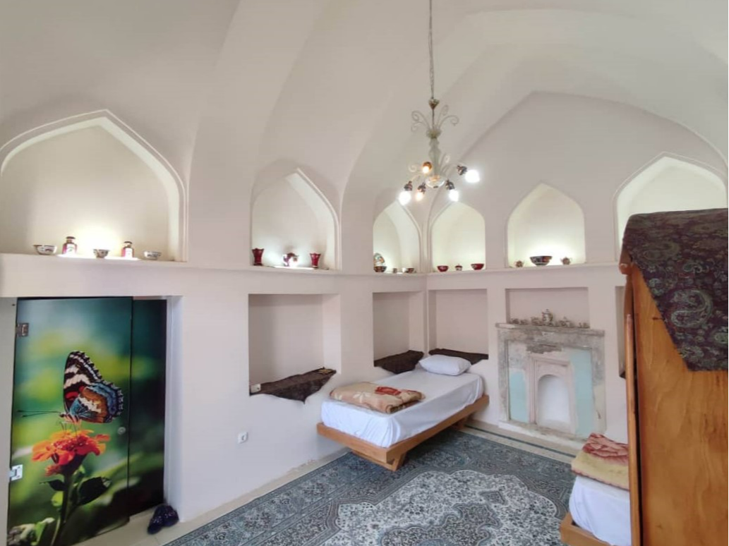 داخل اتاق " سنتور "