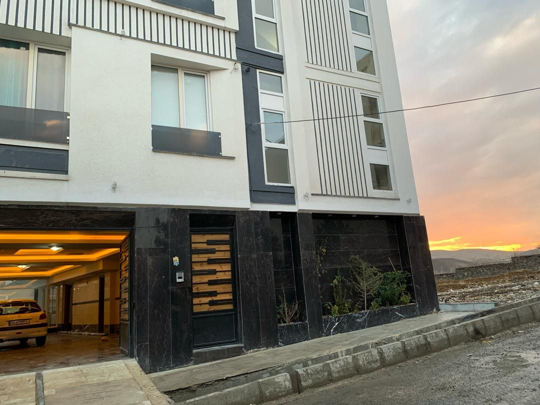 نمای بیرونی ساختمان