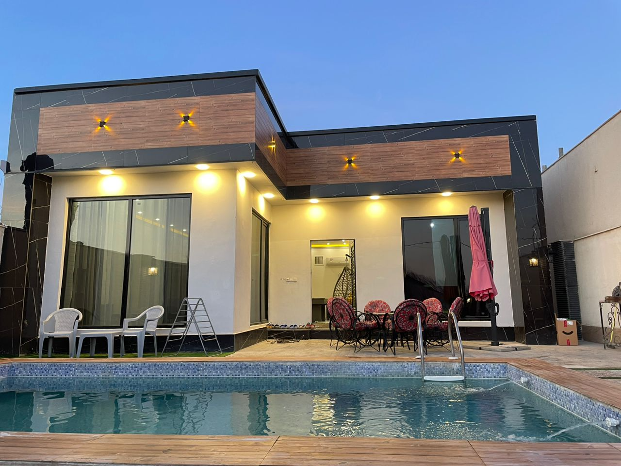 نمای ساختمان