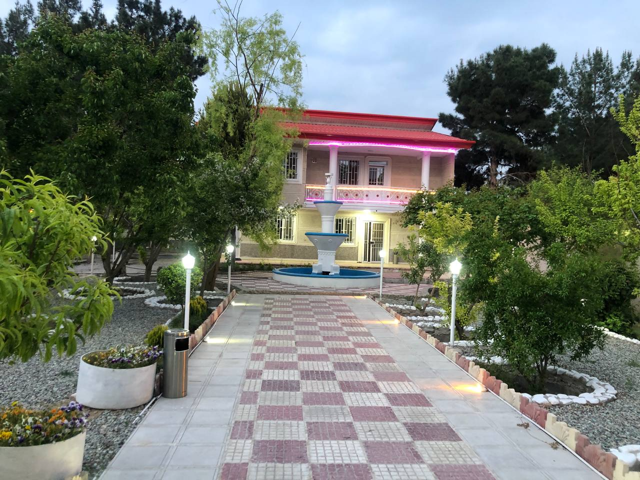 نمای بیرونی ساختمان نمای بیرونی ساختمان