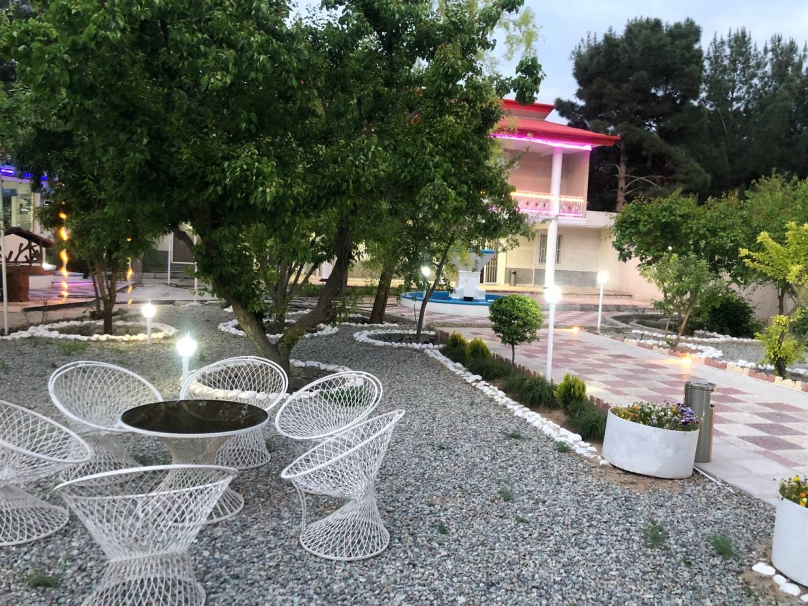 نمای بیرونی ساختمان نمای بیرونی ساختمان