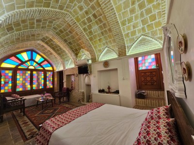مجموعه بومگردی عمارت حاکم "اتاق گلنار"