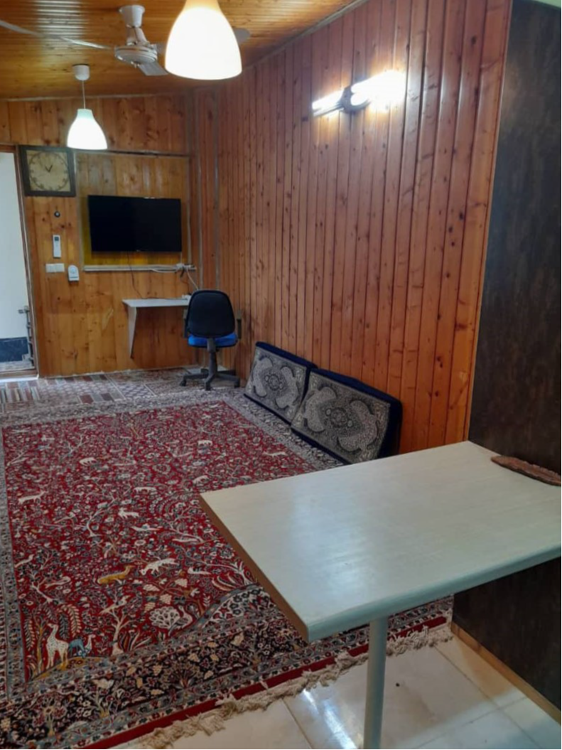 داخل "سوئیت 1"