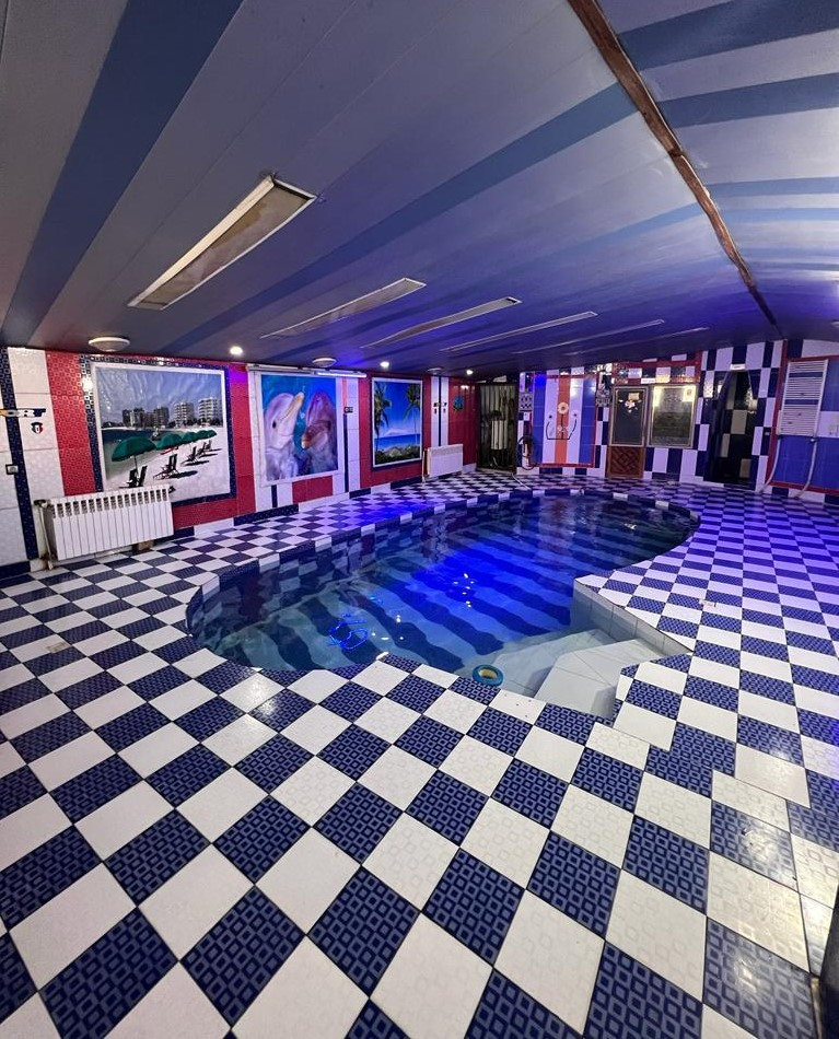 استخر استخر