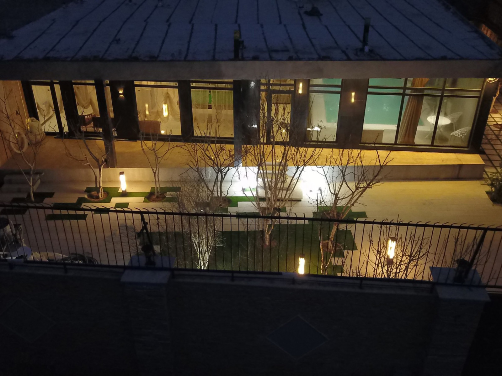 نمای بیرونی ساختمان