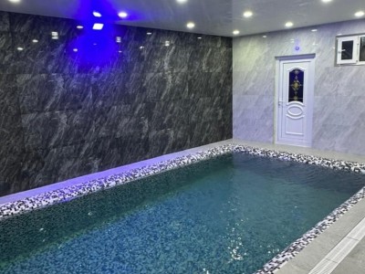 ویلای استخردار تریپلکس