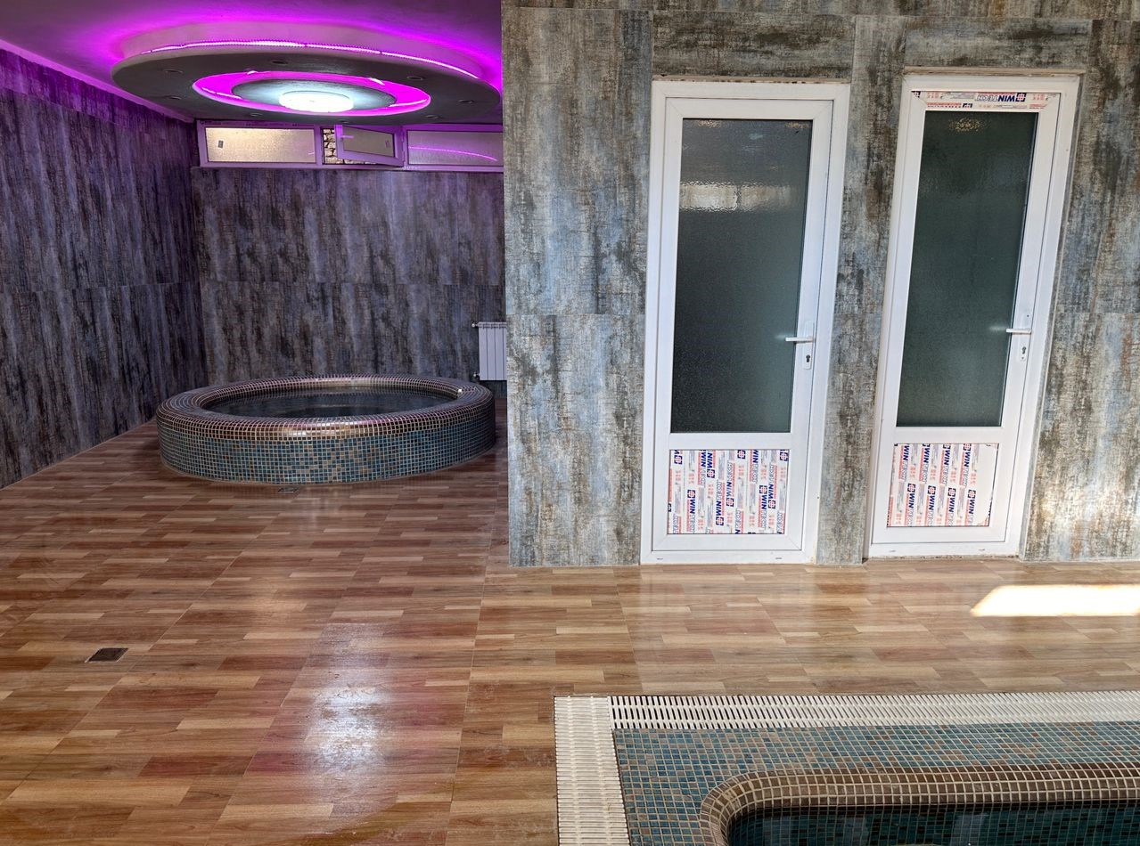 طبقه منفی یک