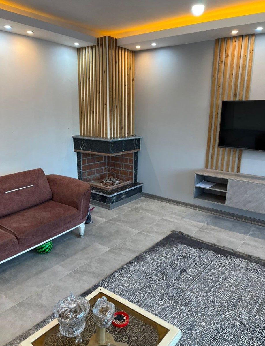 اتاق پذیرایی طبقه همکف