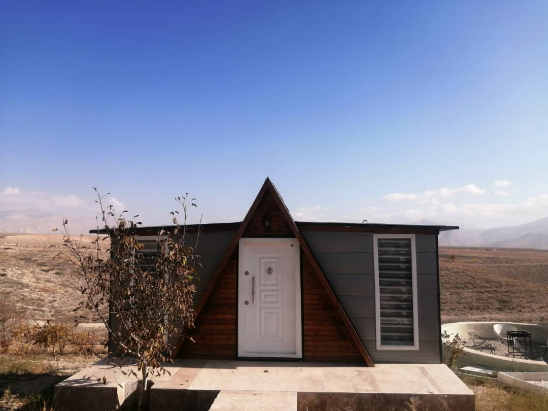 نمای بیرونی ساختمان