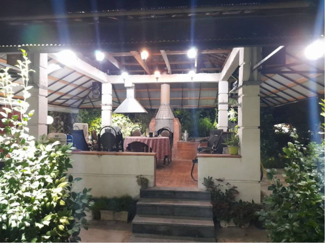 محوطه حیاط