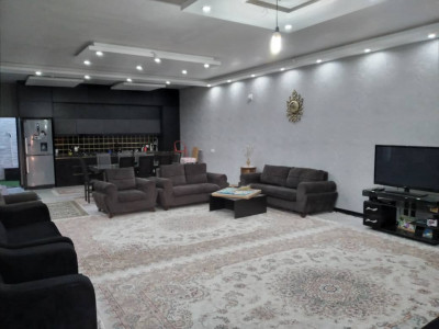 ویلای دو خواب بهاران دارای استخر سرپوشیده