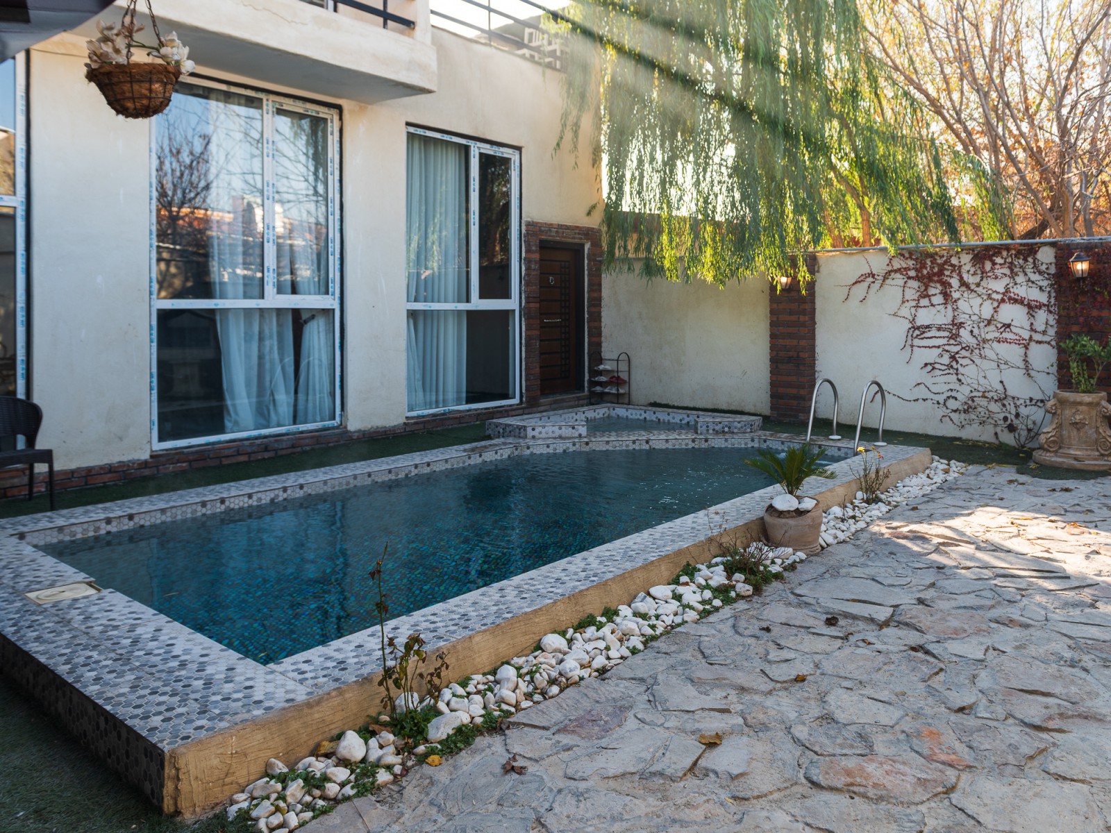 استخر استخر