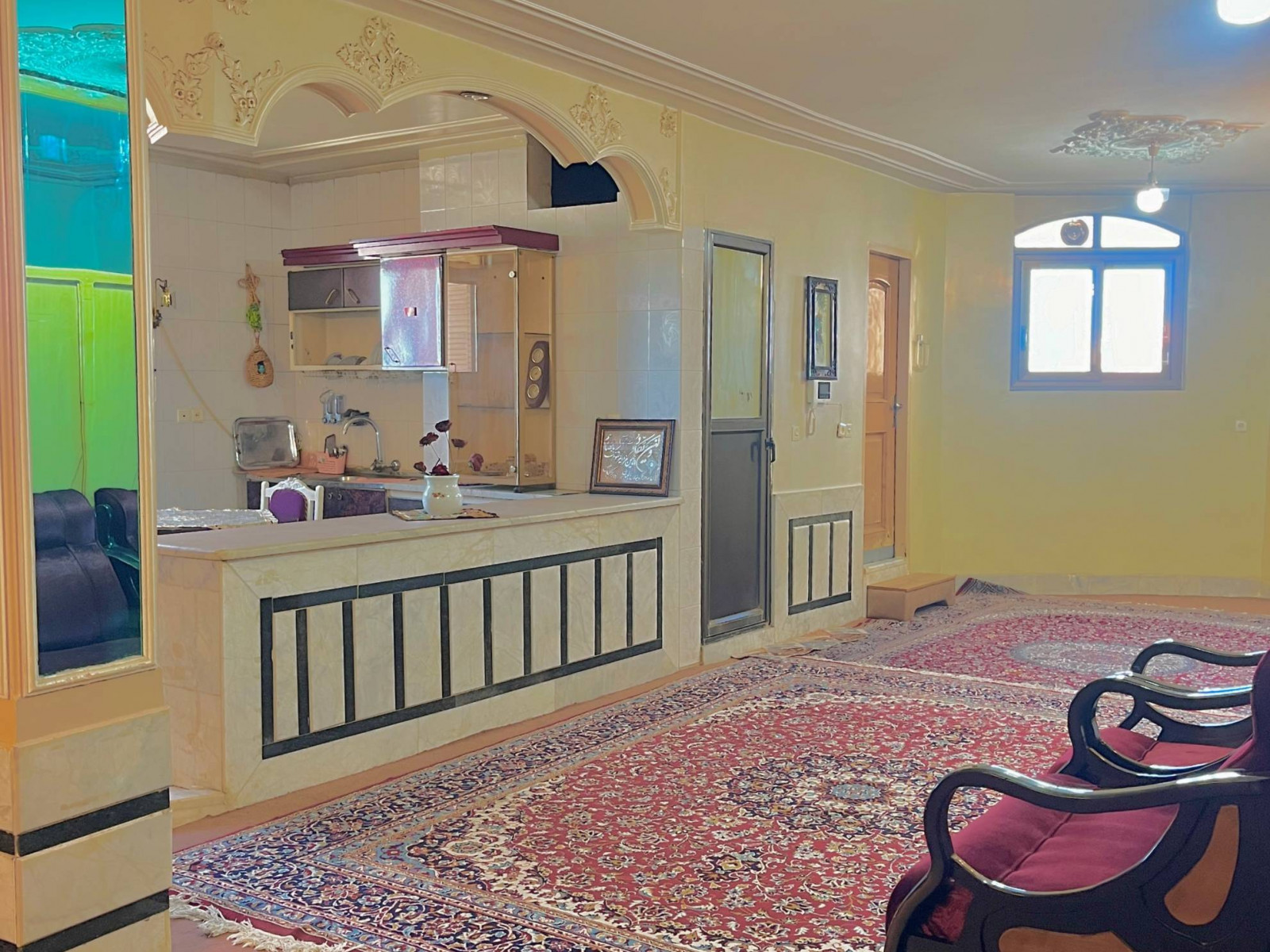 اتاق پذیرایی و آشپزخانه اتاق پذیرایی و آشپزخانه