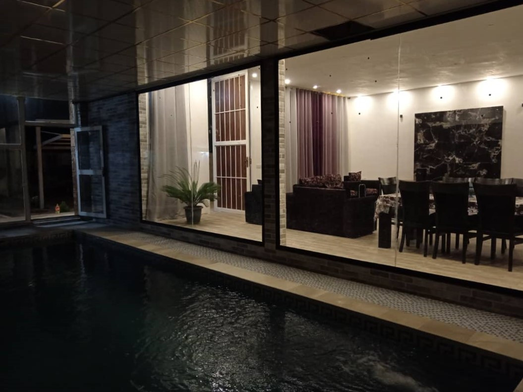 استخر استخر