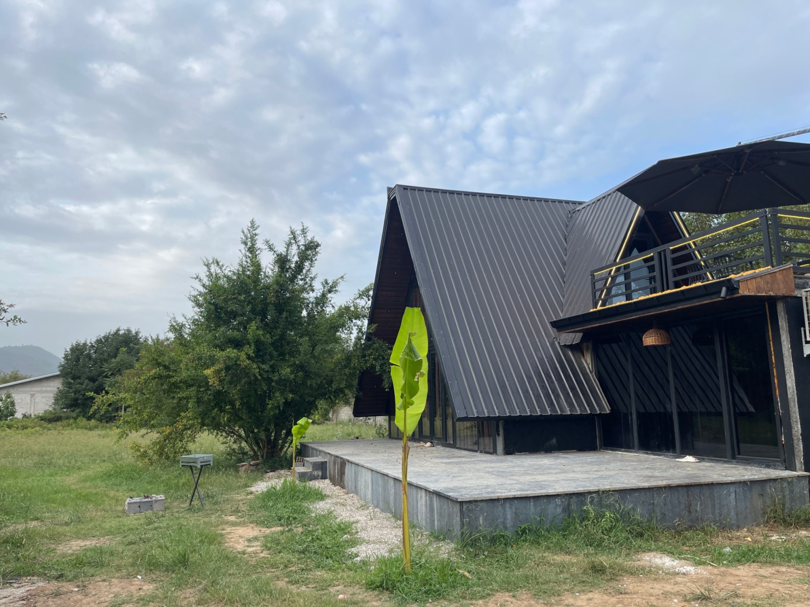 نمای بیرونی ساختمان