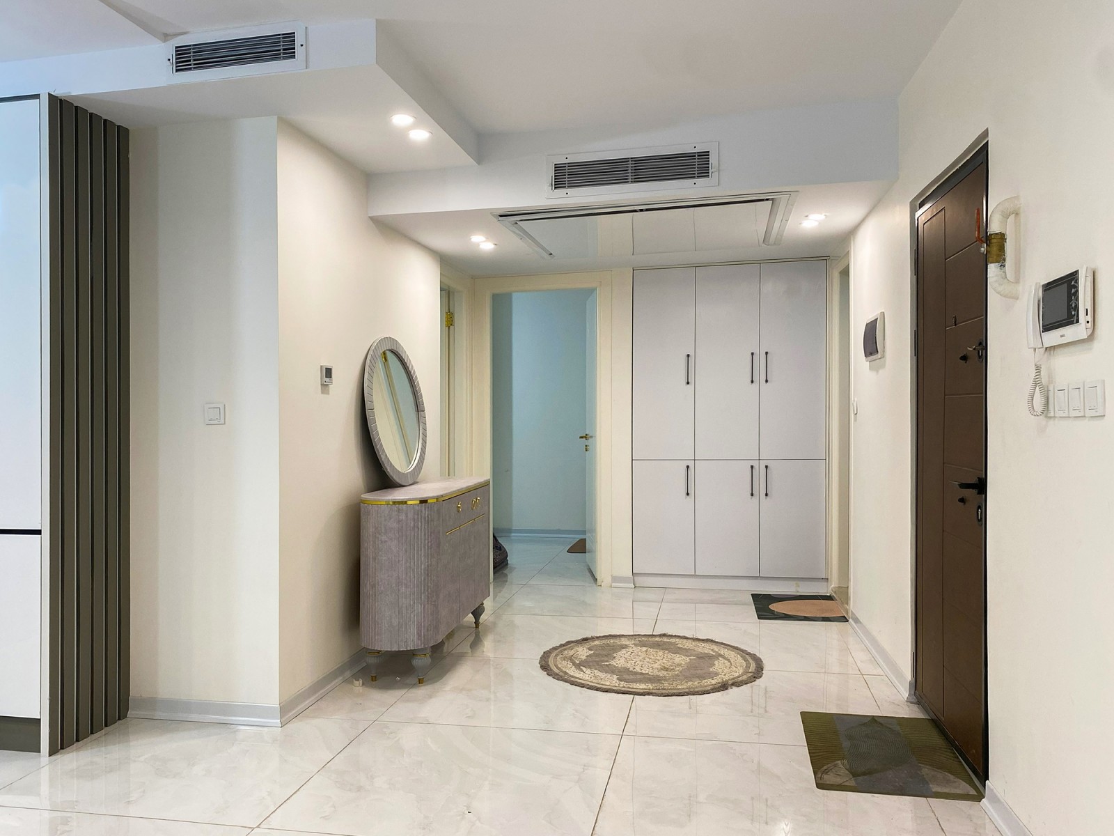 ورودی اقامتگاه