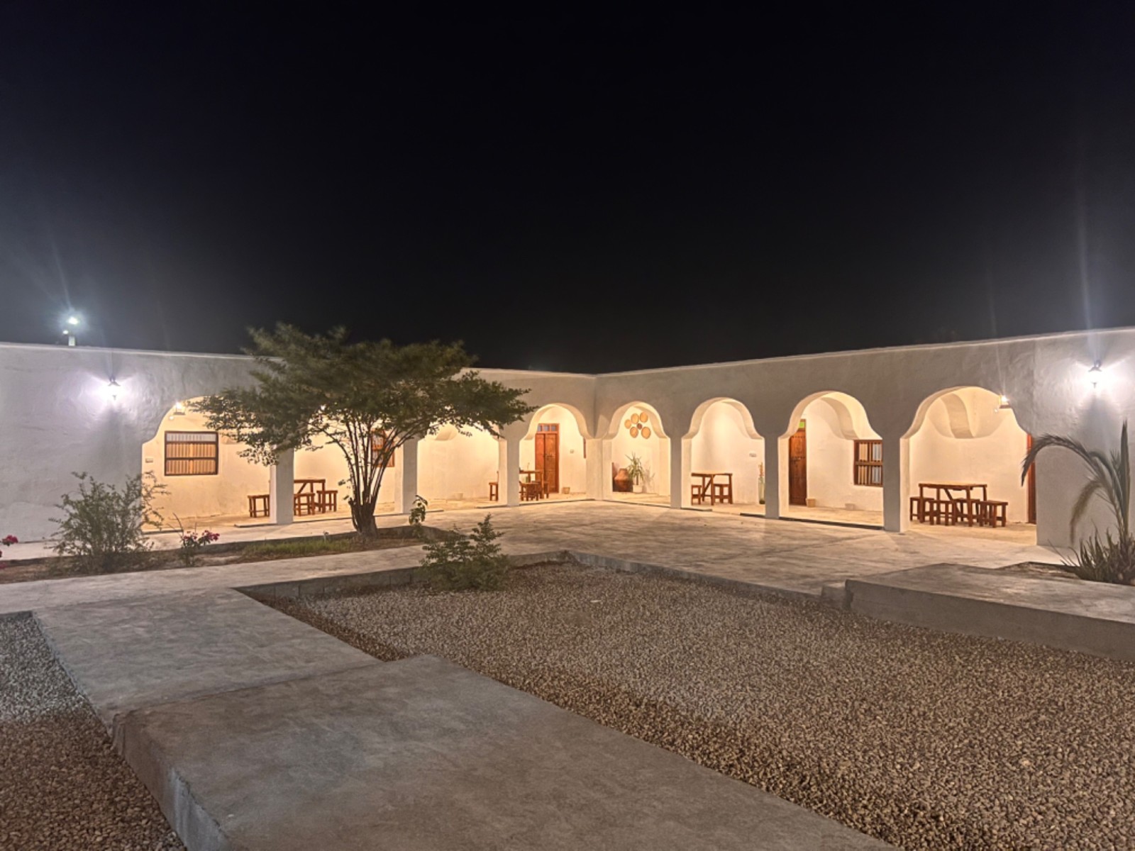 حیاط حیاط
