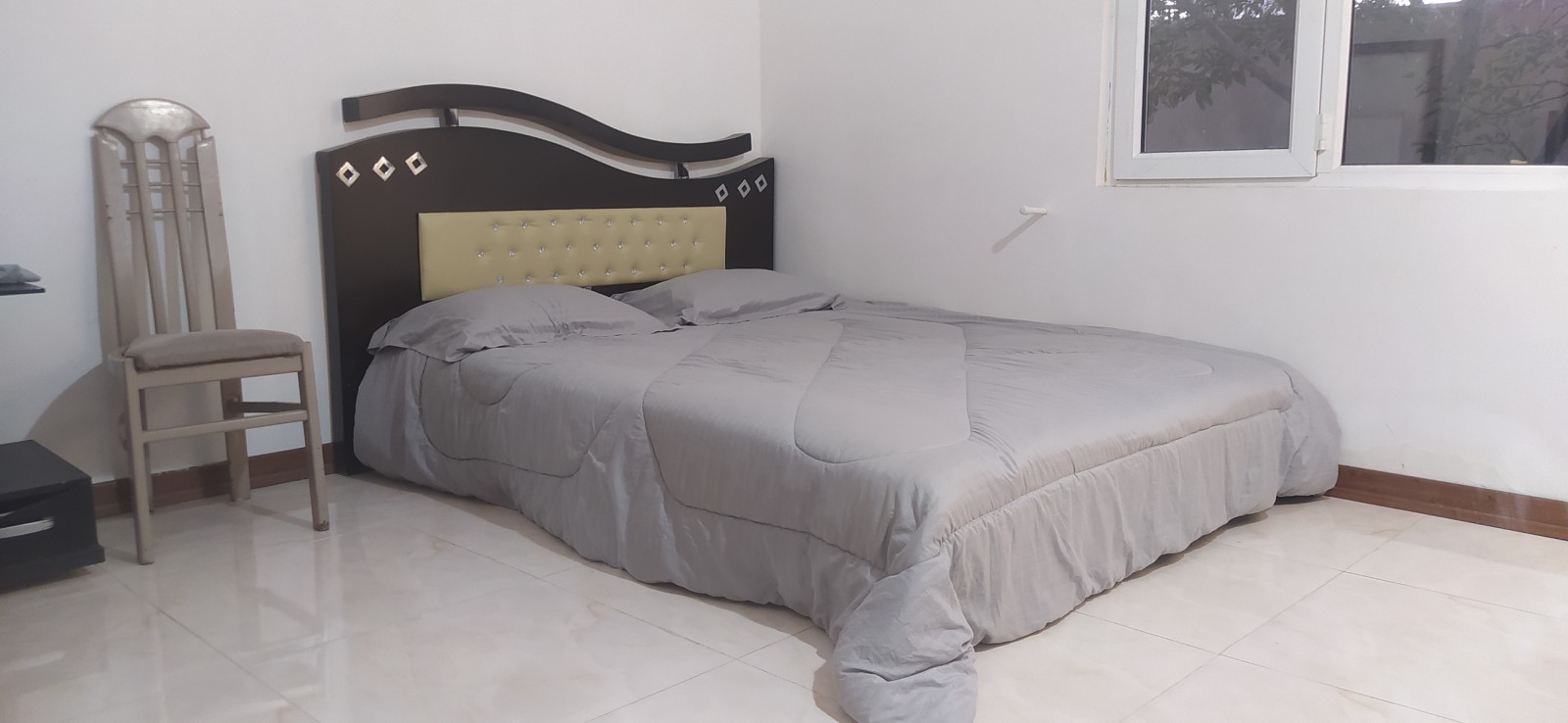 اتاق‌خواب 1