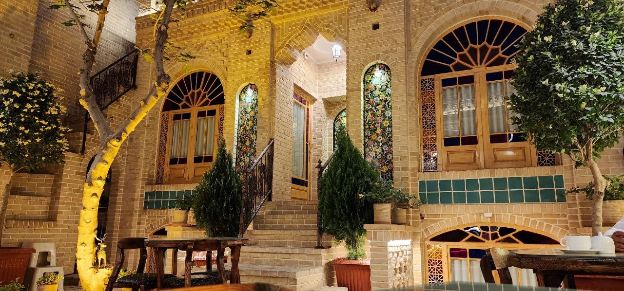 نمای ساختمان