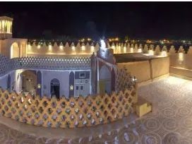 حیاط