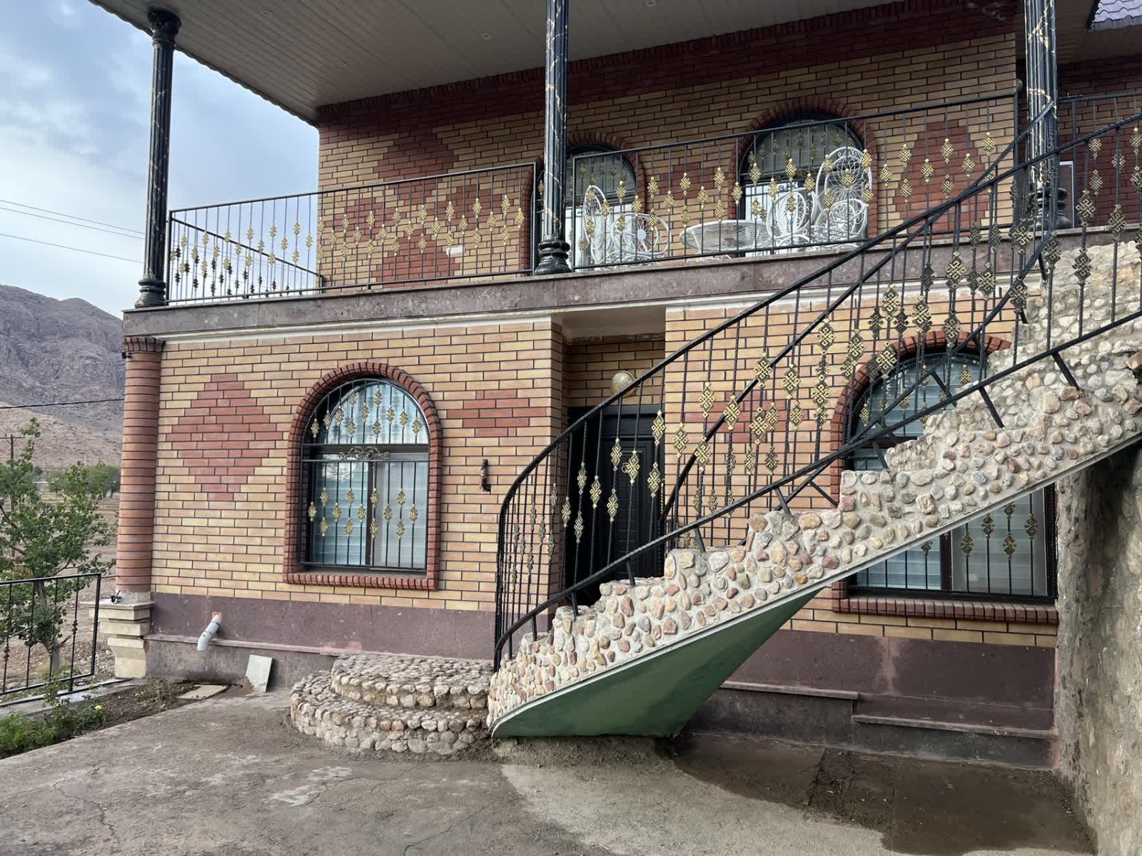 ورودی اقامتگاه