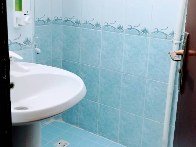 سرویس بهداشتی اتاق ۱۰۸