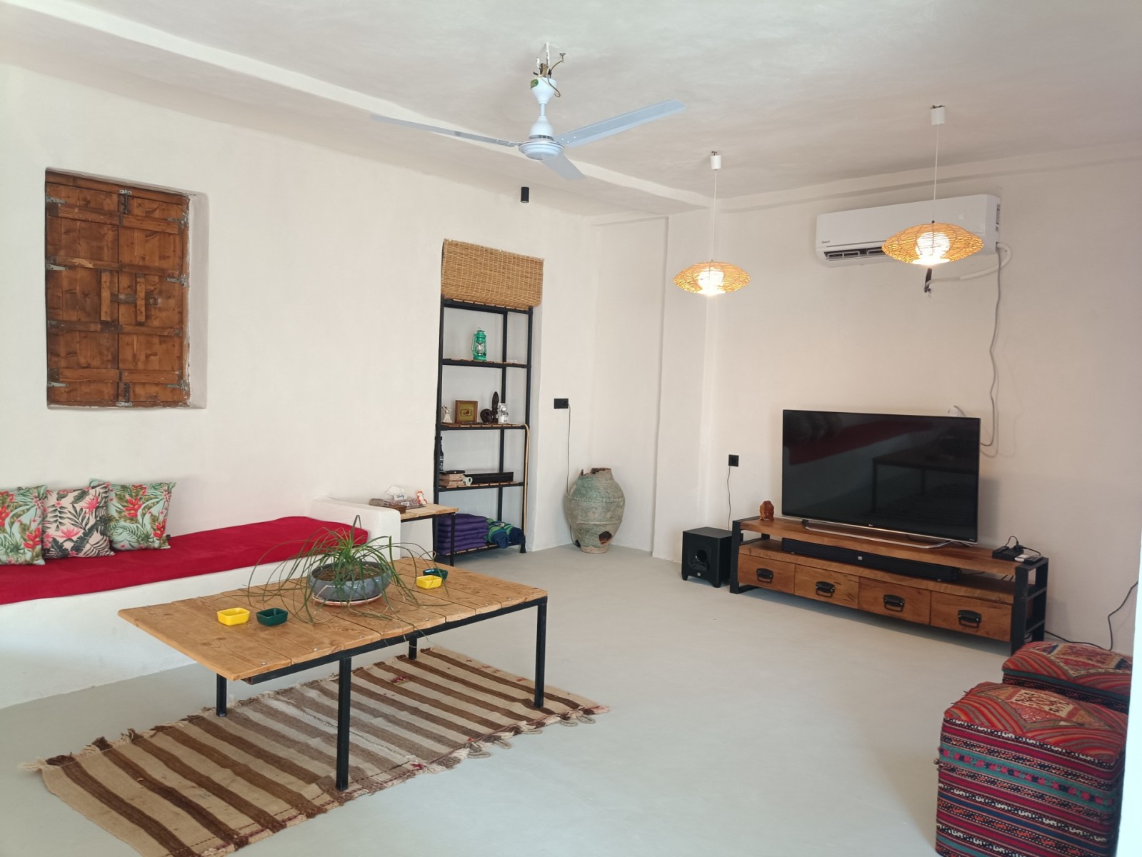 اتاق پذیرایی مشترک