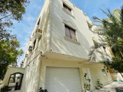 واحد (8) دارای دسترسی عالی به دریا