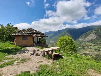 ويلا جنگلی دربست تک خوابه لوتک