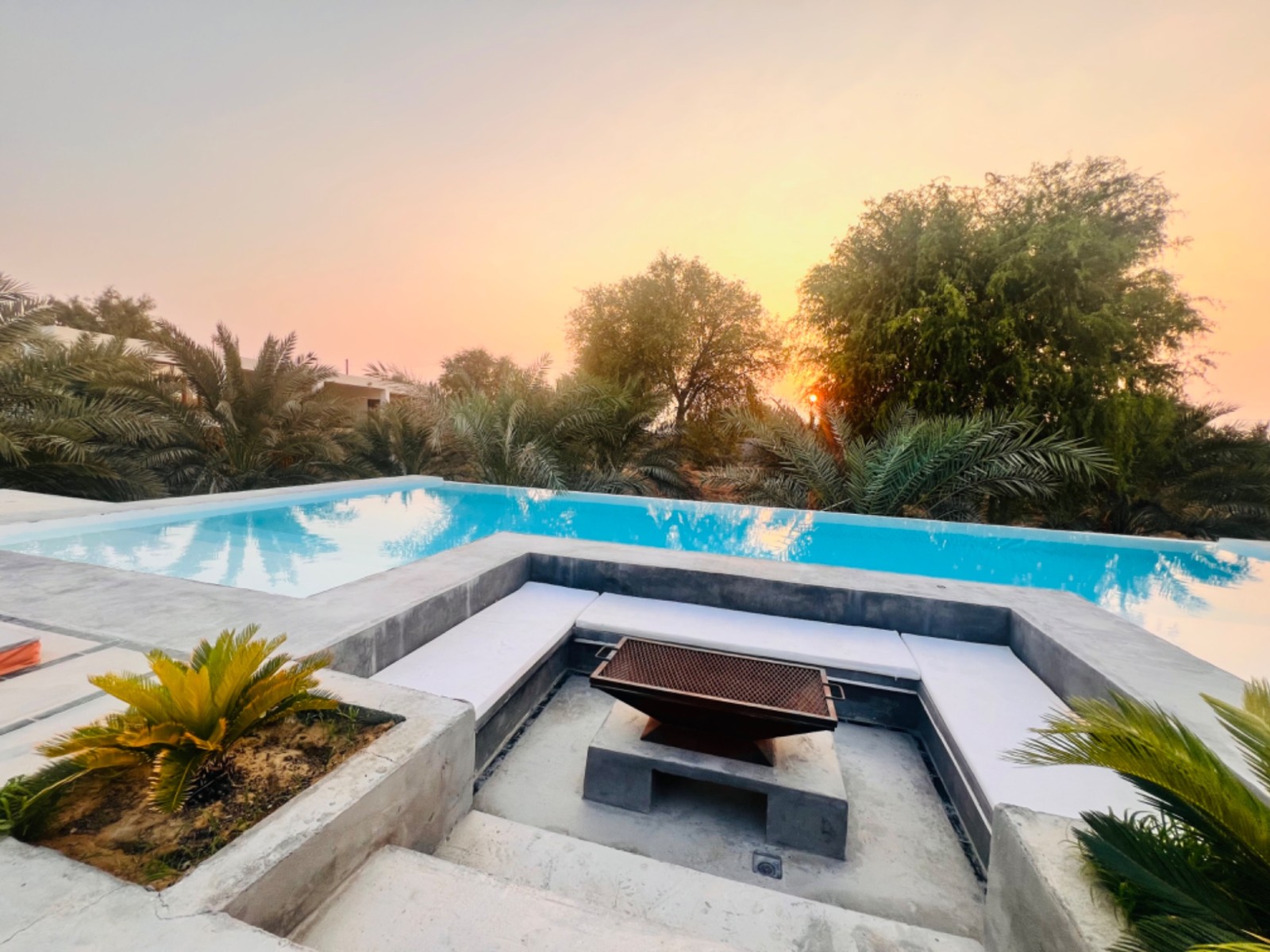 استخر استخر