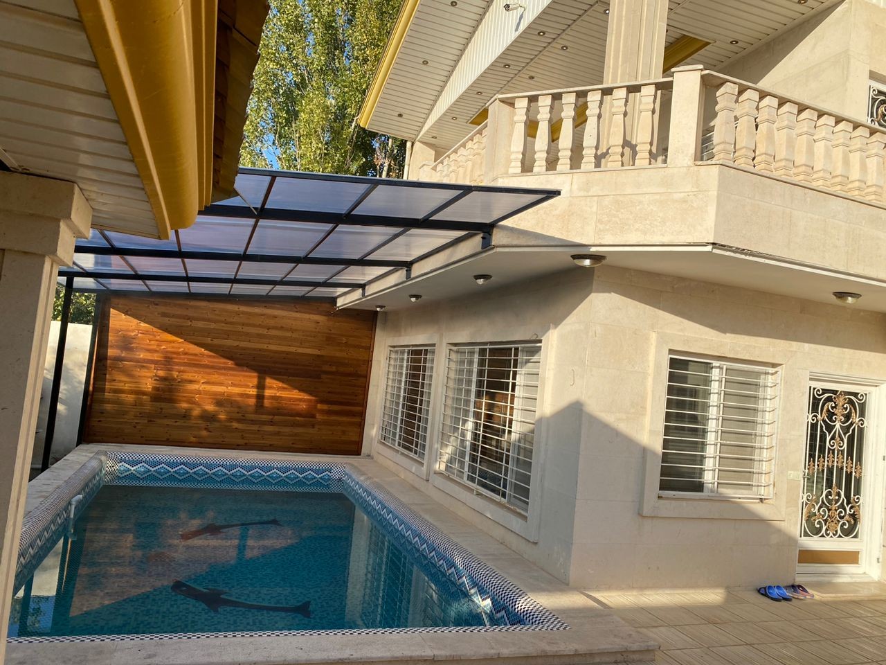 استخر استخر