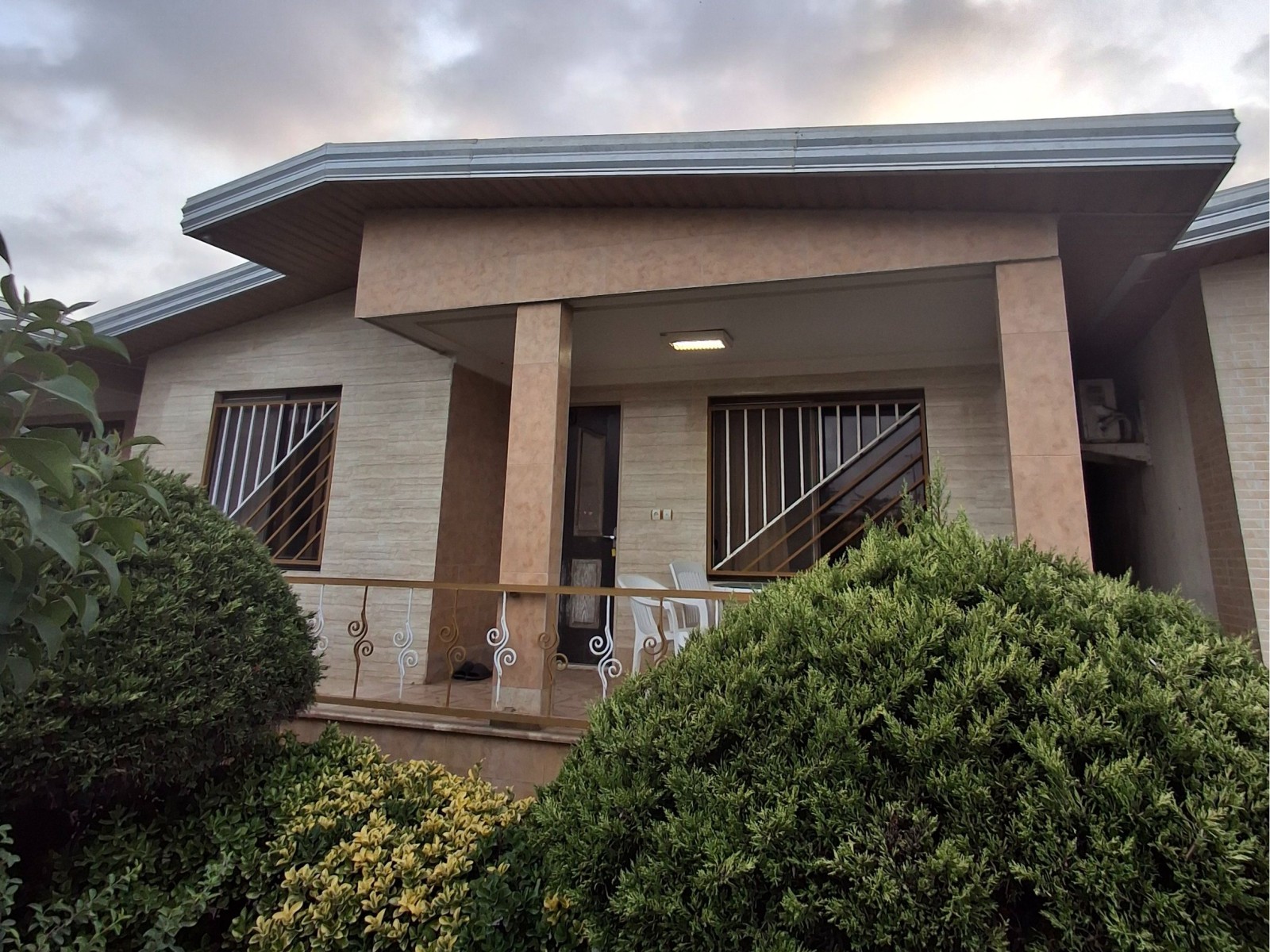 نمای ساختمان