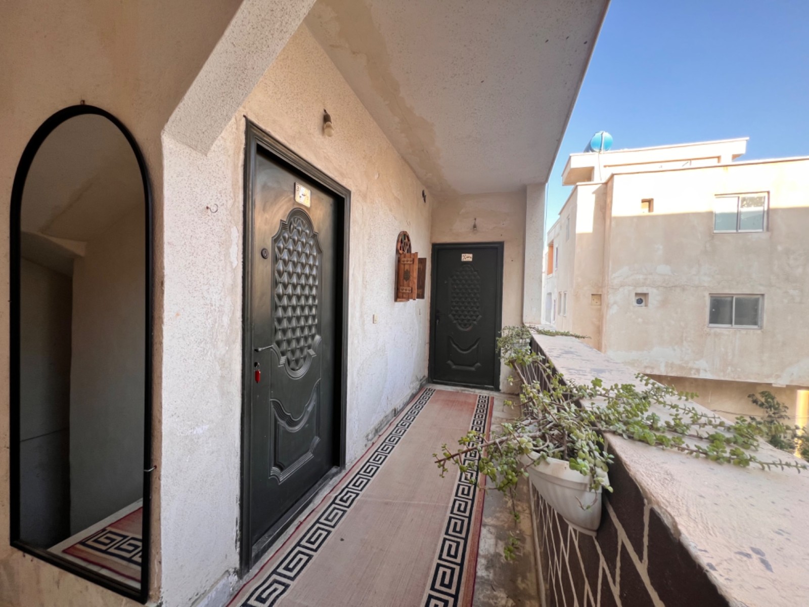 راهرو طبقه اول