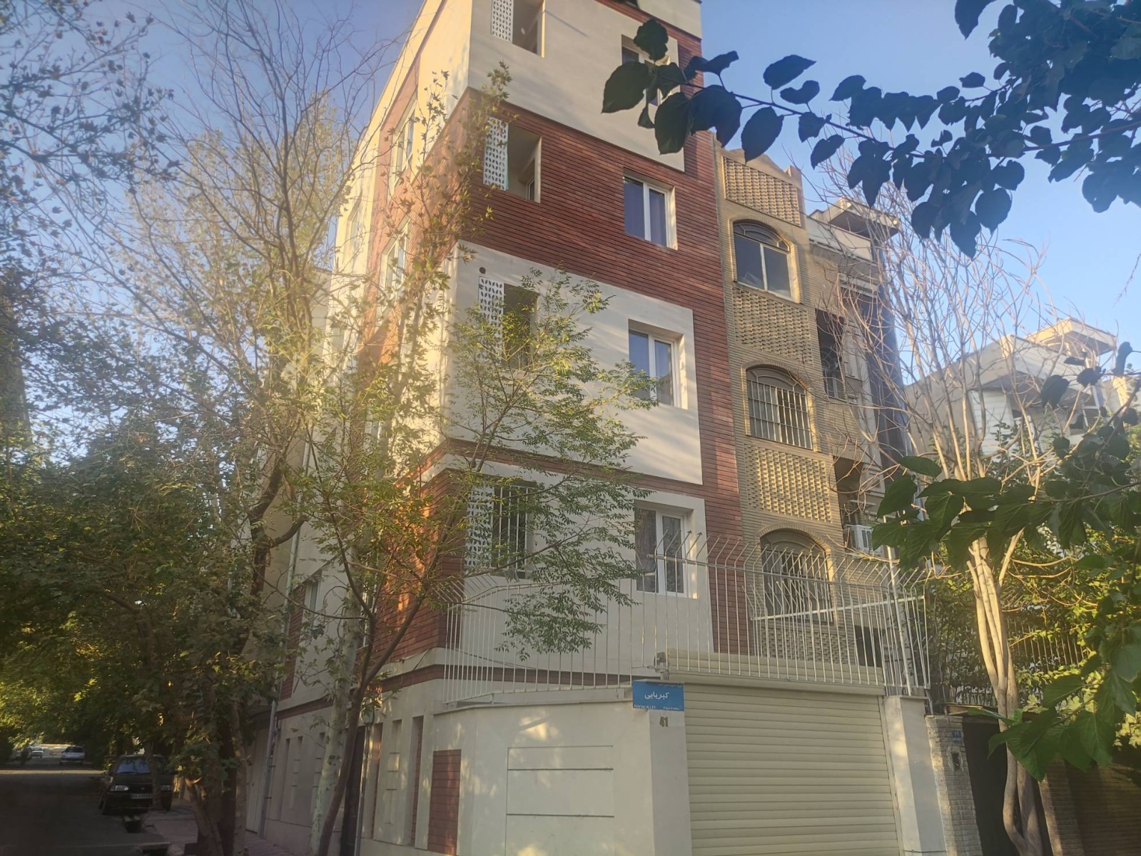 نمای ساختمان