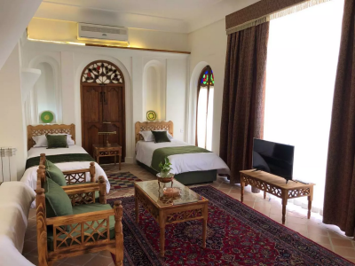 اقامتگاه سنتی درجه یک ارغوان (خانه تاریخی قاجاری) "اتاق تالار دوم"