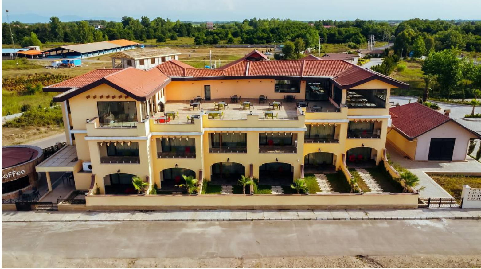 نمای ساختمان