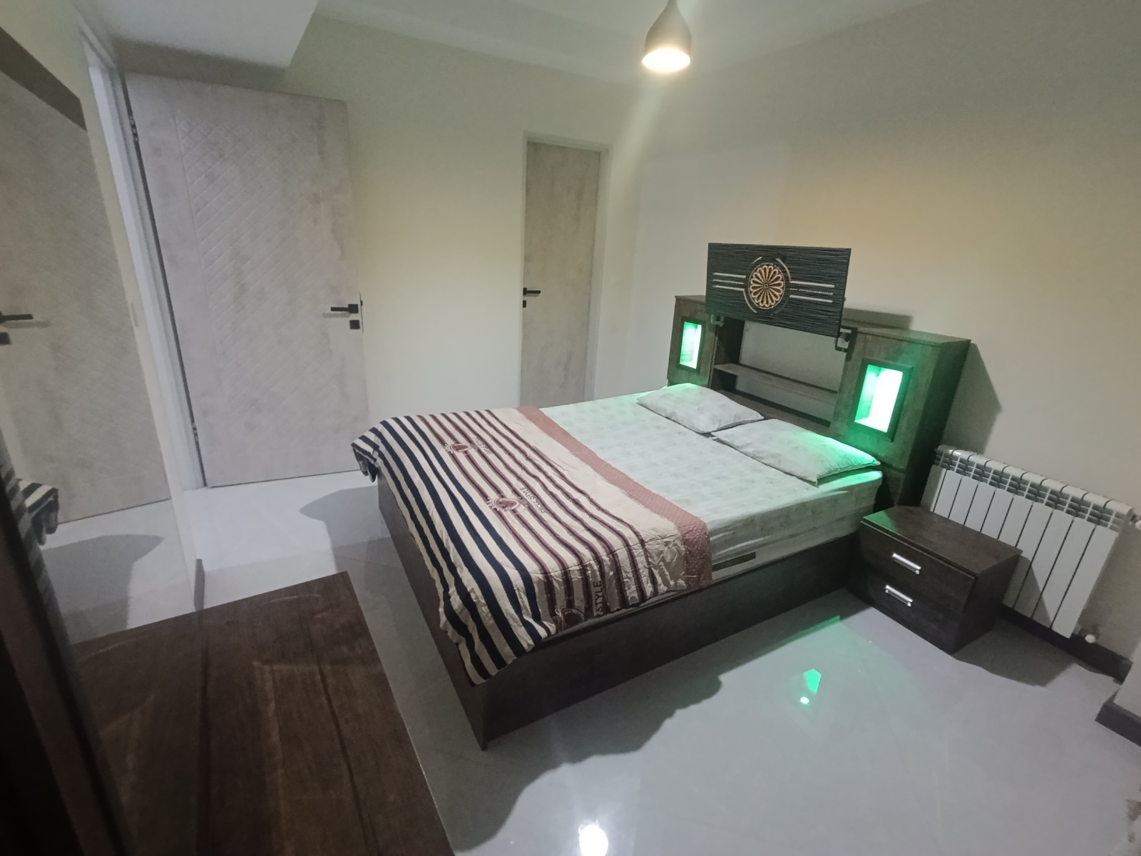 اتاق‌خواب 1