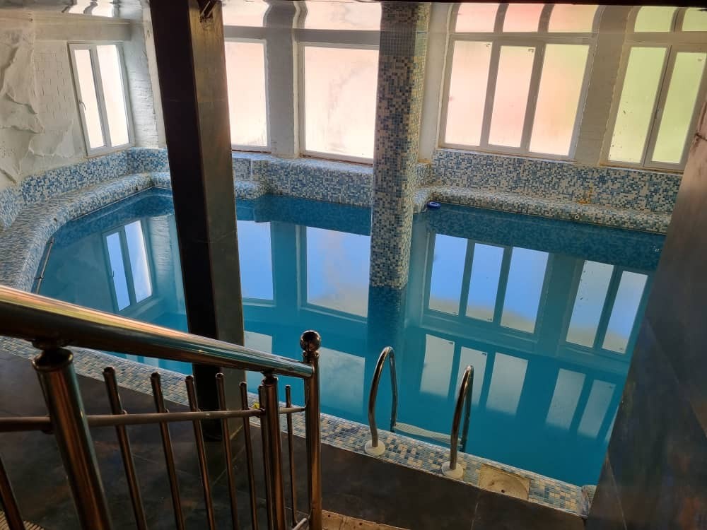 استخر استخر