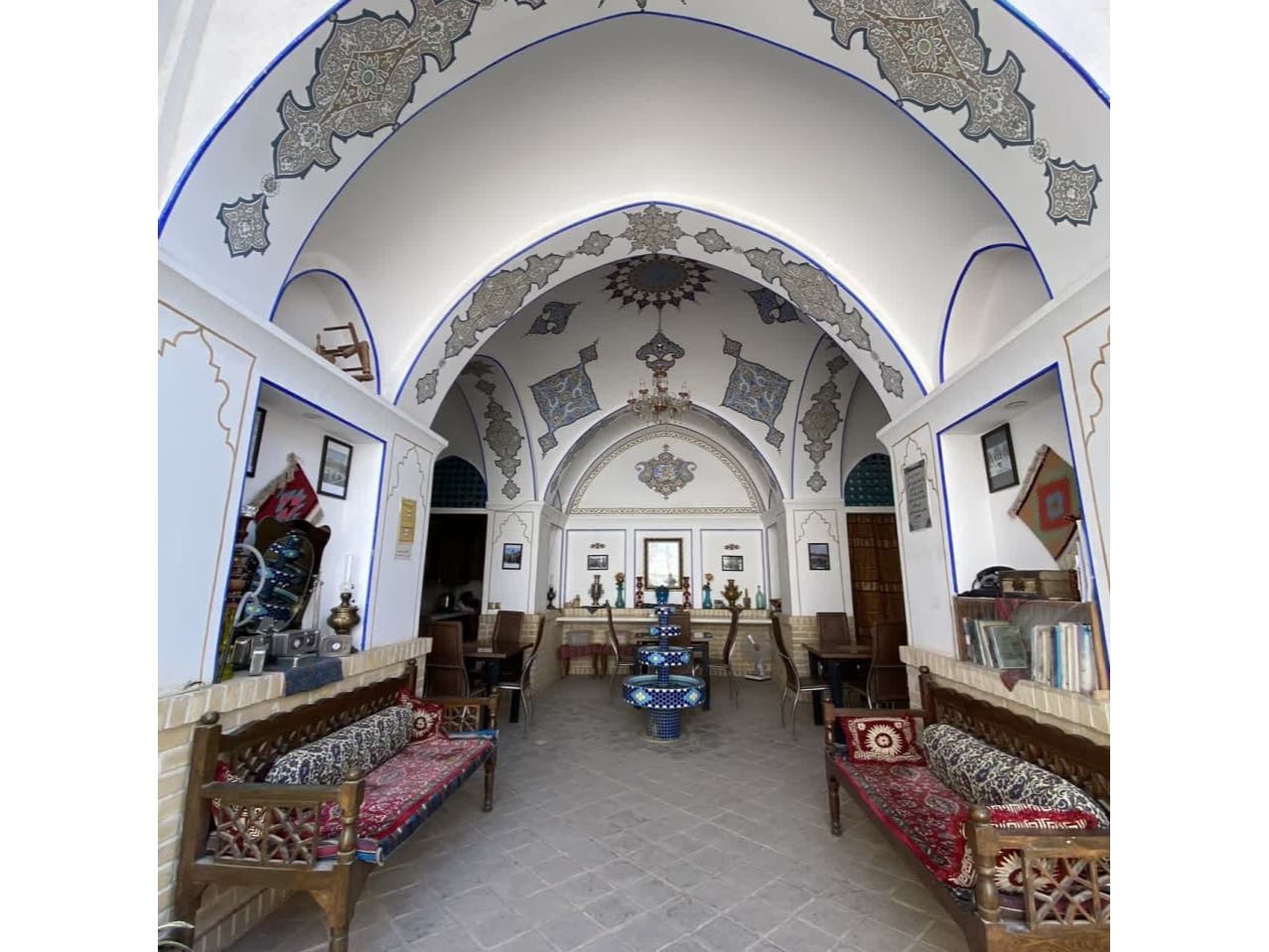 حوضخانه و محل سرو صبحانه