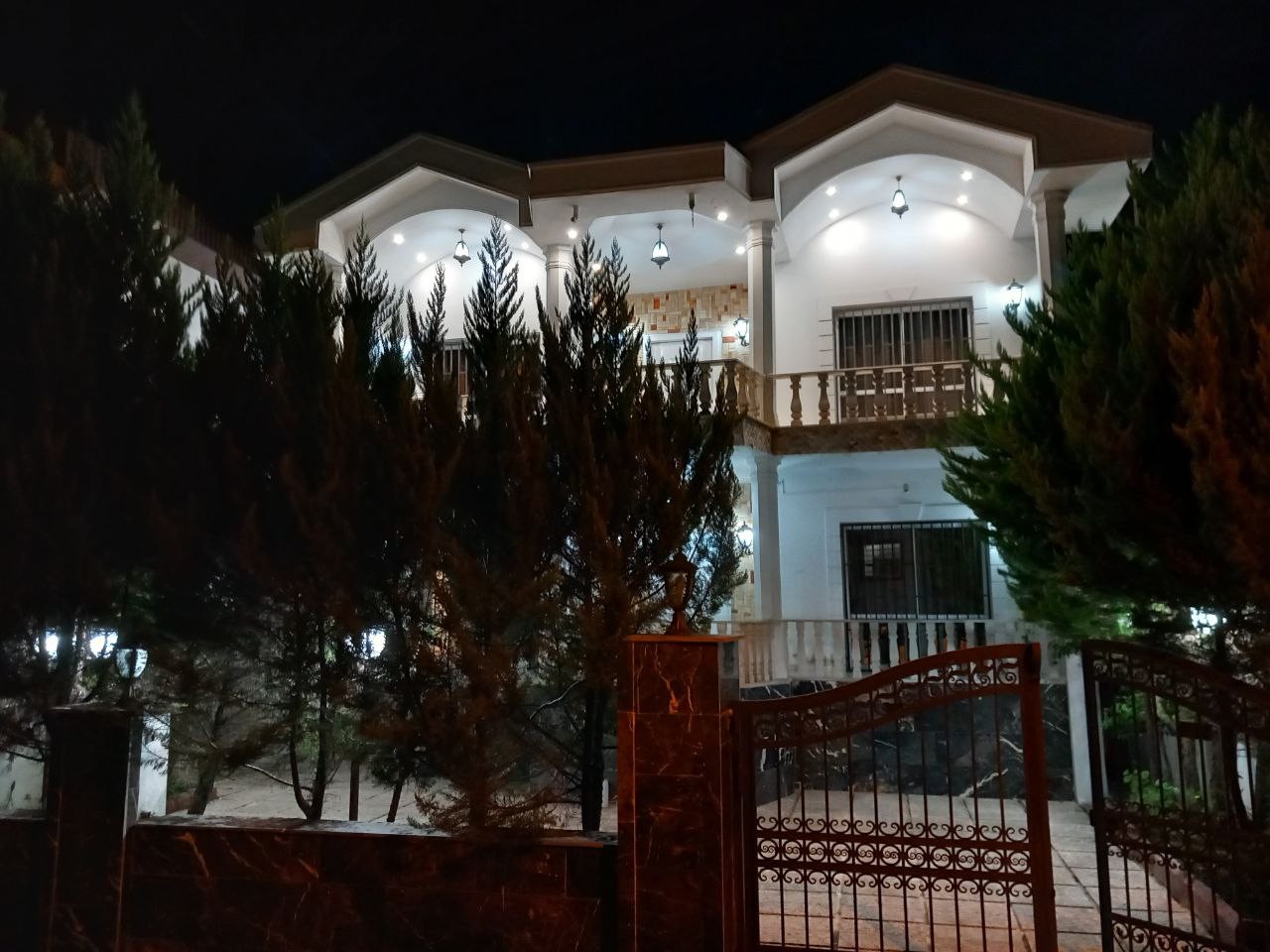 نمای ساختمان